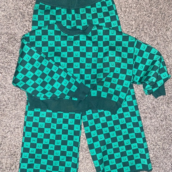 Lots of Feelings - Picture 2 of 8